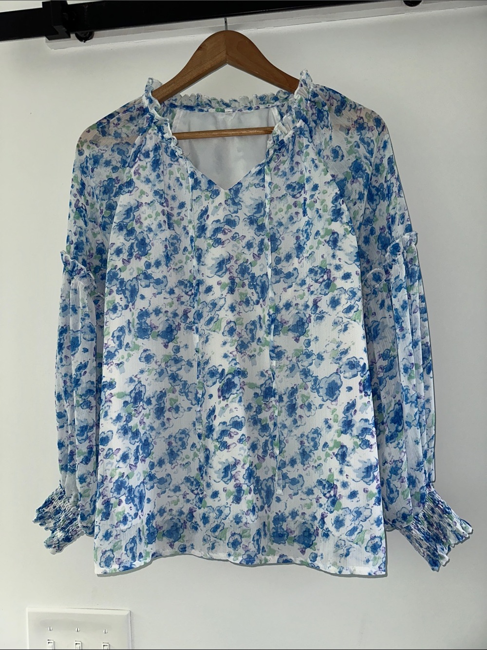 Floral Blue V-Neck Long Sleeve Blouse